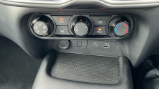 Nissan Juke 1.0 DiG-T Acenta Premium 5dr Petrol Hatchback